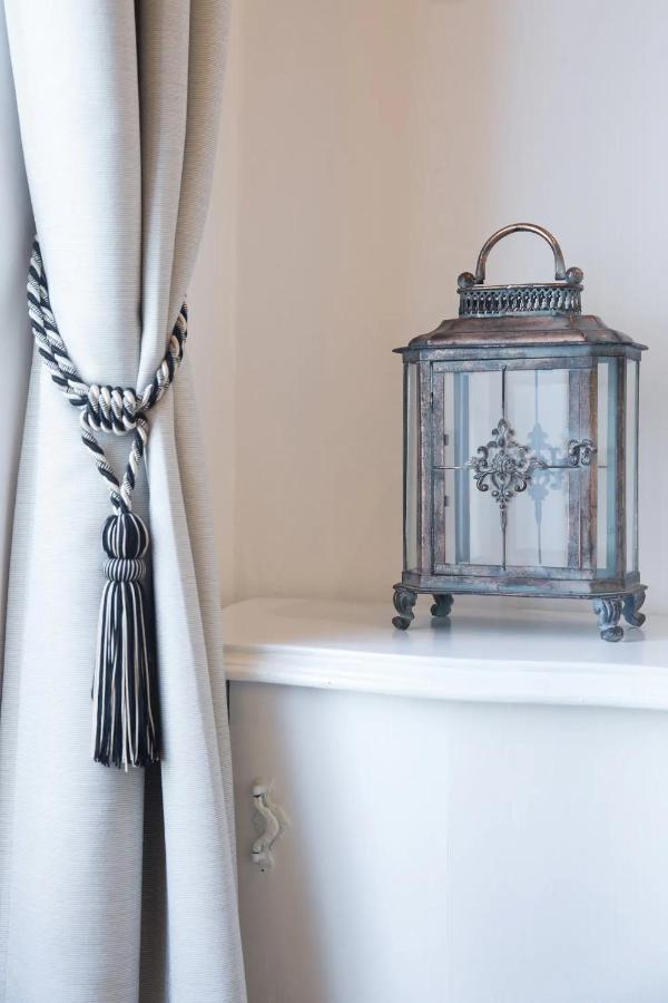 Canal View Historical Apartment Milan Bagian luar foto