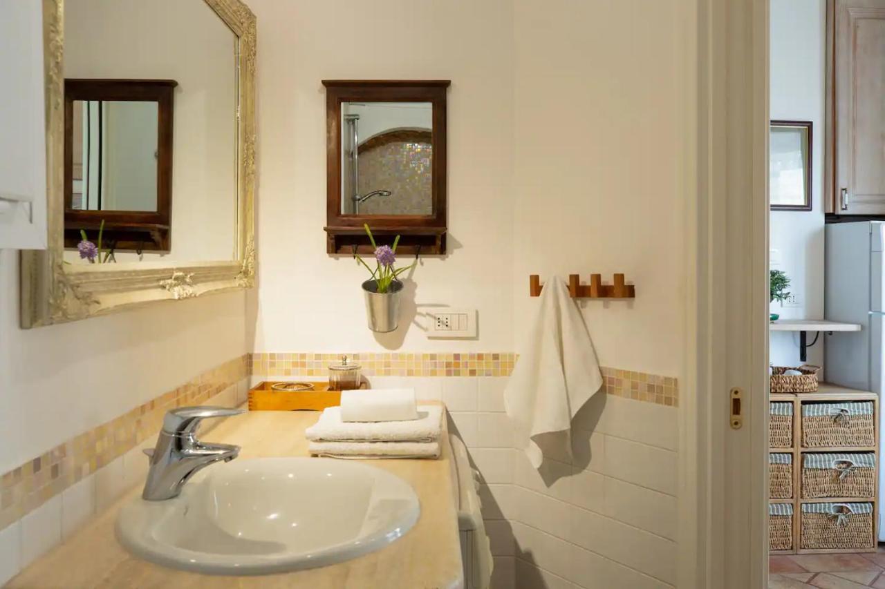 Canal View Historical Apartment Milan Bagian luar foto